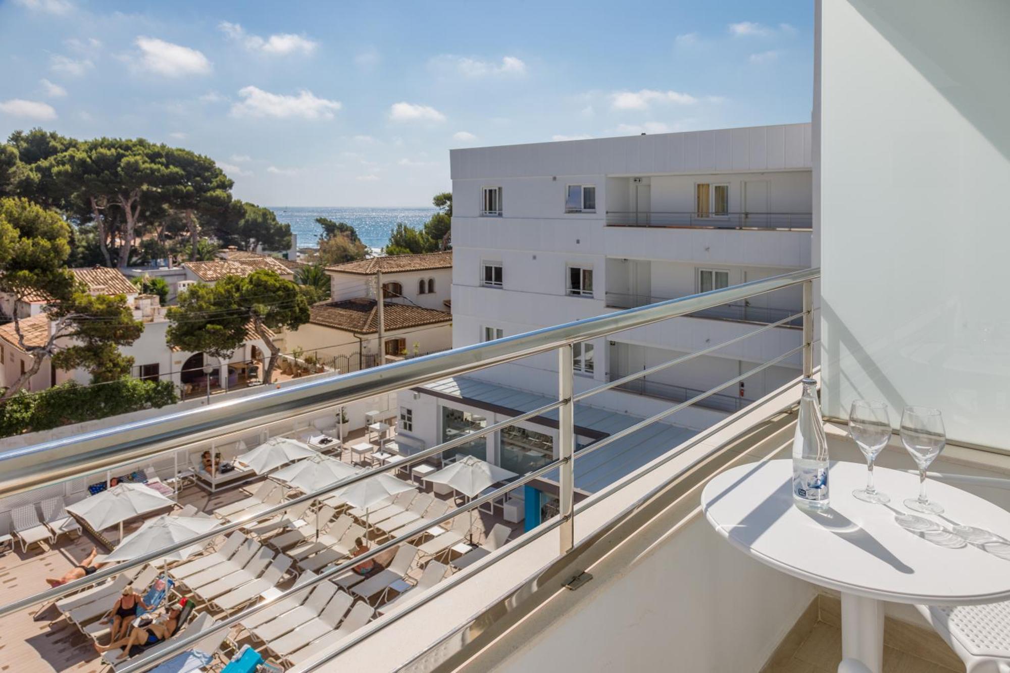 Welikehotel Triton Beach (Adults Only) Cala Ratjada  Bagian luar foto